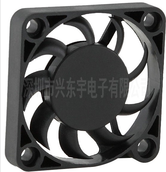 安防設備散熱風扇我的特點，一覽眾山小！?